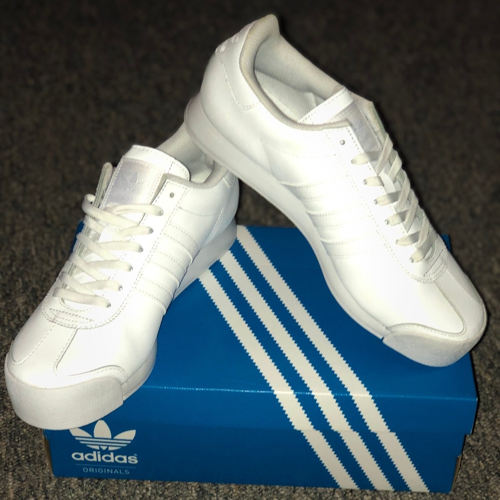 NEW! Adidas Samoa Athletic Shoe Size 9
